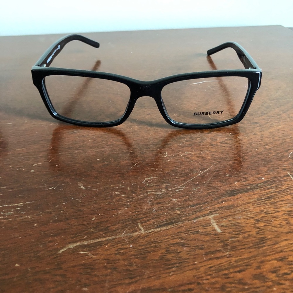 Burberry auth. Women’s eyeglasses, never worn!